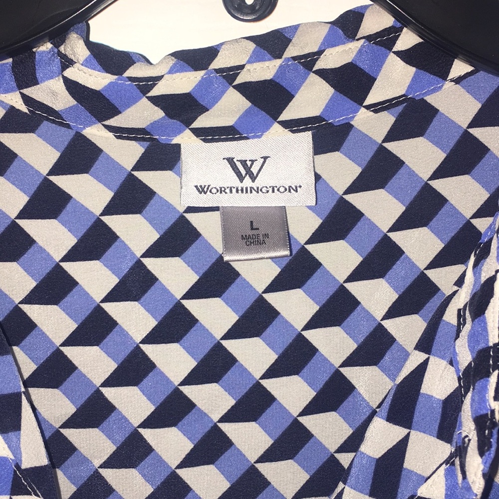 Geometric Button-Up - Picture 3 of 4